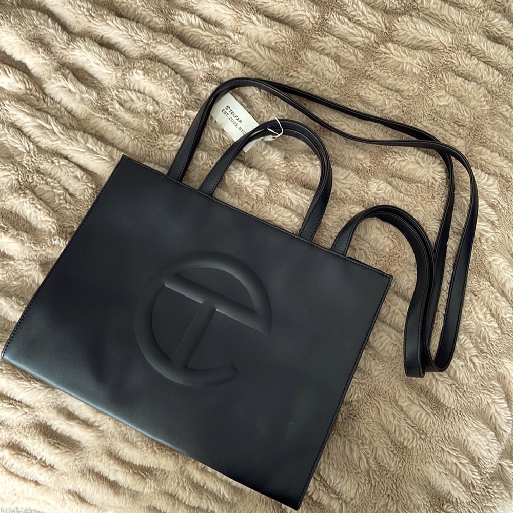NWT Medium Black Telfar Shopping Bag